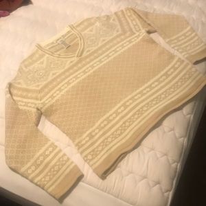 St Johns Bay sparkly cream & beige V-neck sweater